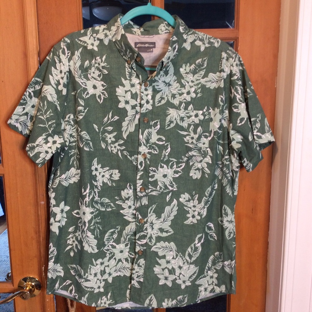 Eddie Bauer SS Tropical Print Shirt, M